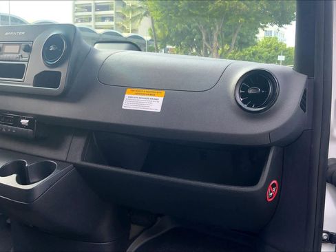 New 2025 Mercedes-Benz Sprinter 2500 image 25