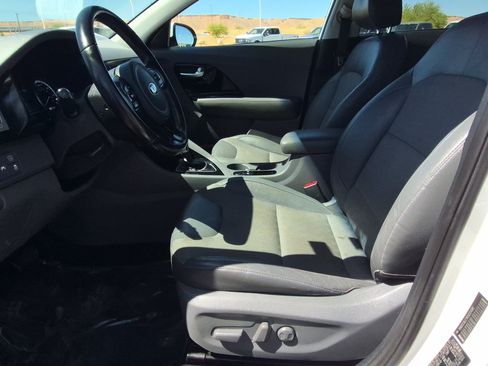 Used 2019 Kia Niro EX FWD image 14