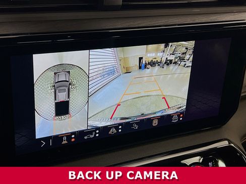 Used 2024 GMC Sierra 1500 AT4 w/ Technology Package image 10