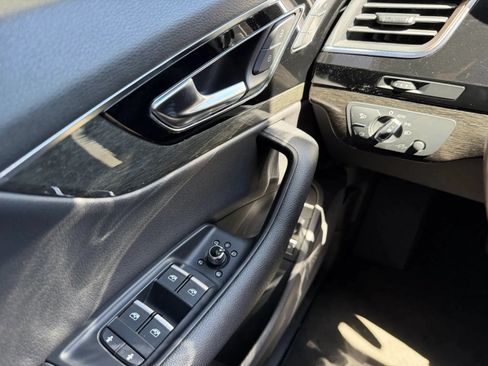Used 2019 Audi Q7 3.0T Premium AWD/4WD image 30