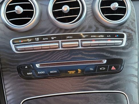 Used 2017 Mercedes-Benz GLC 300 4MATIC Coupe image 23