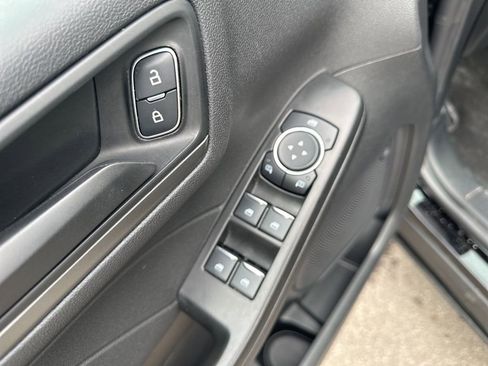 Used 2025 Ford Escape Active AWD/4WD image 10