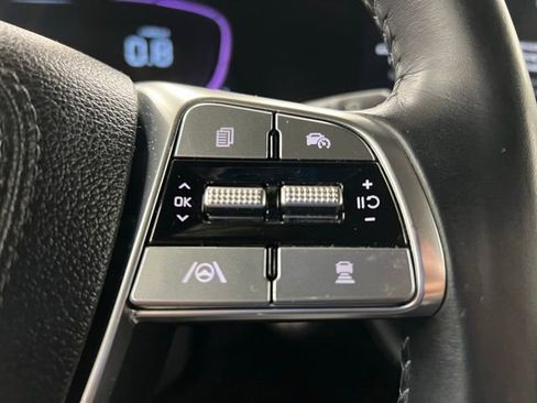 Used 2024 Kia Telluride LX image 16