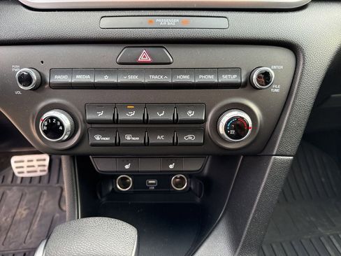 Used 2022 Kia Sportage Nightfall Edition image 25