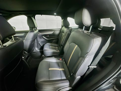 Used 2025 MAZDA CX-90 3.3 Turbo w/ Premium Plus Pkg image 30