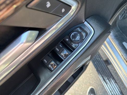 Used 2024 GMC Sierra 2500 SLE image 11