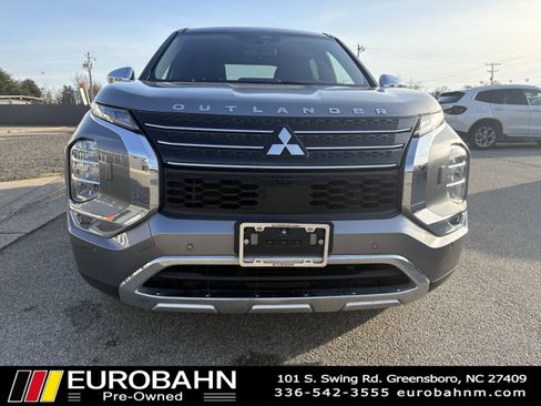Used 2022 Mitsubishi Outlander SE image 28
