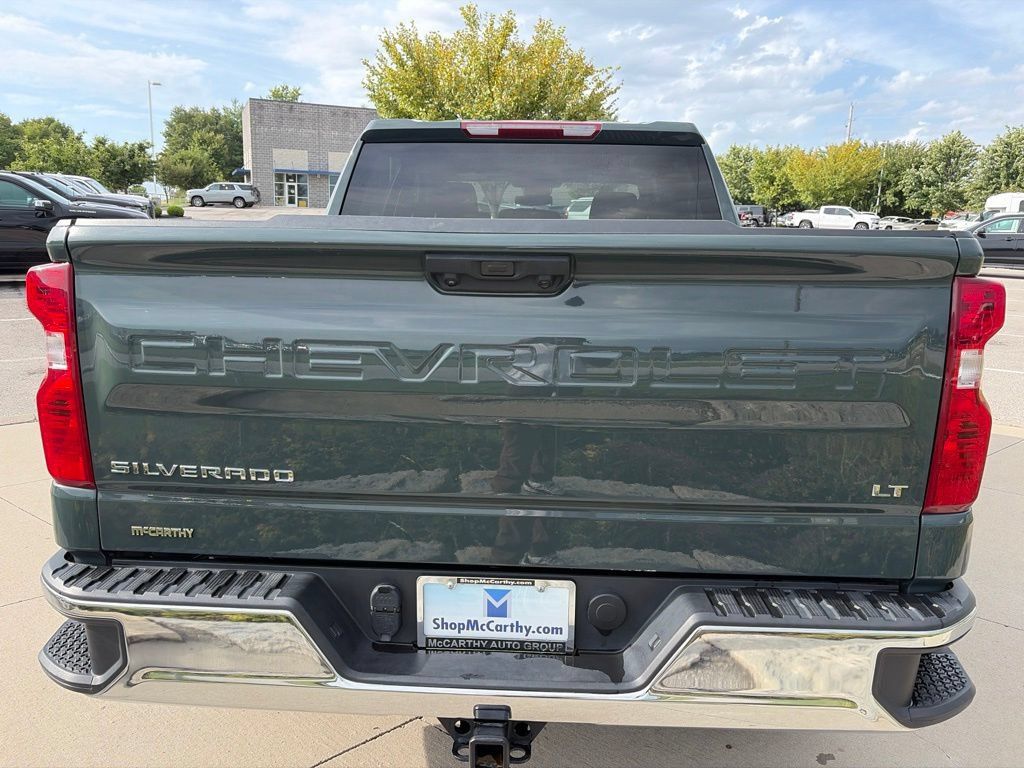 Used 2025 Chevrolet Silverado 1500 LT AWD/4WD image 20
