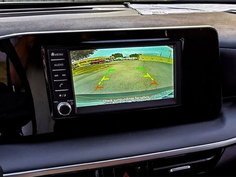 New 2025 Nissan Kicks S image 9