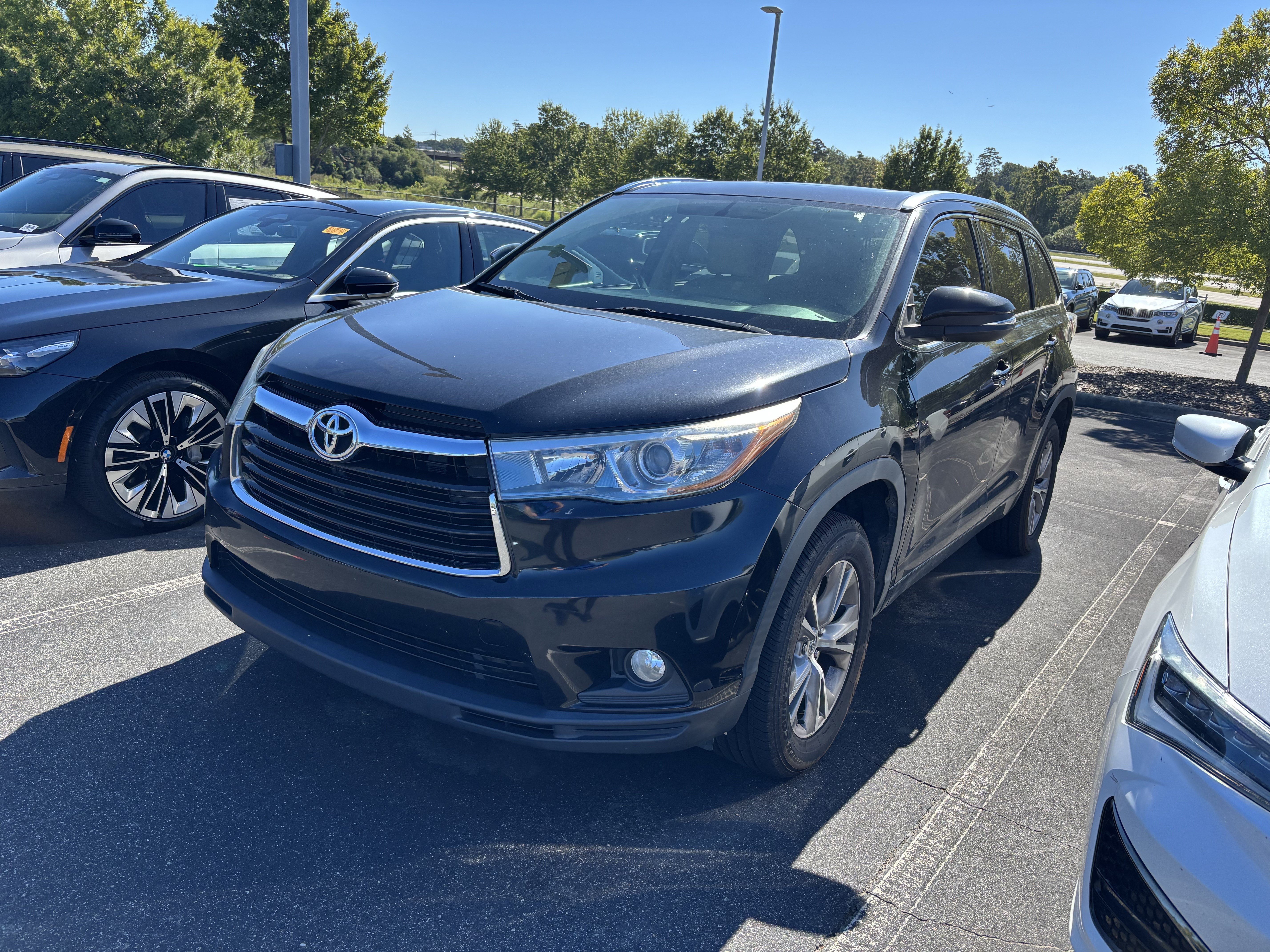 Used 2015 Toyota Highlander XLE FWD image 6