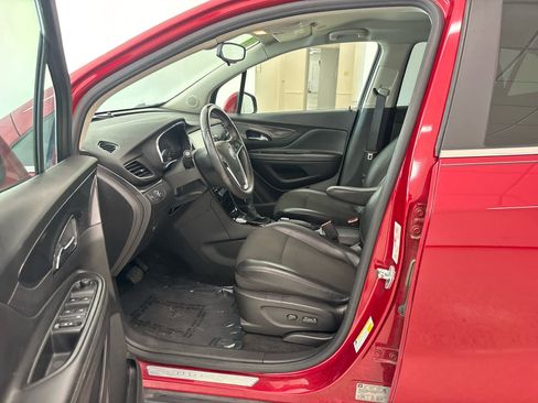 Used 2020 Buick Encore Preferred image 13