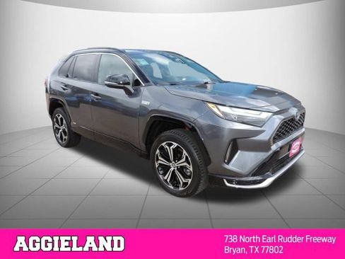 Used 2024 Toyota RAV4 XSE w/ Weather Package AWD/4WD image 3