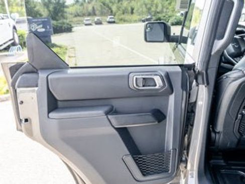 New 2025 Ford Bronco Badlands image 19