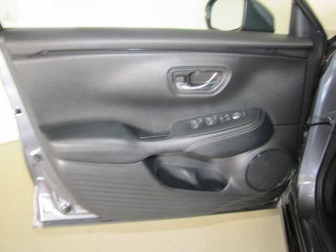 Certified 2023 Honda HR-V EX-L image 10