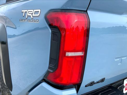 Certified 2026 Toyota Tacoma TRD Off-Road w/ TRD Off Road Upgrade Package AWD/4WD image 28
