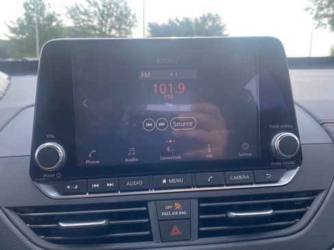 Used 2020 Nissan Altima 2.5 SR FWD image 21