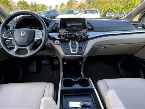 Used 2023 Honda Odyssey EX-L image 15