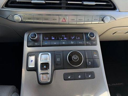 Used 2021 Hyundai Palisade SEL w/ Premium Package image 25