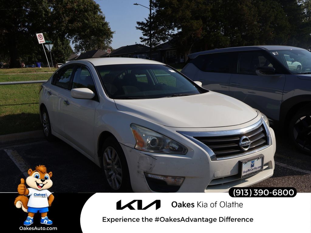 Used 2015 Nissan Altima 2.5 S w/ Power Driver Seat Package FWD image 1