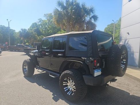 Used 2015 Jeep Wrangler Unlimited Sport w/ Quick Order Package 24S AWD/4WD image 4