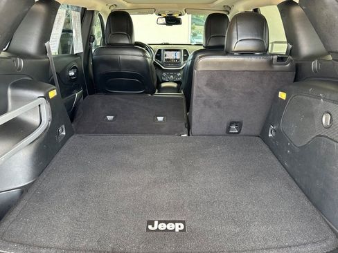 Used 2016 Jeep Cherokee Overland image 17