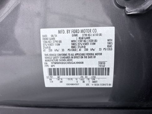 Used 2025 Ford Explorer ST AWD/4WD image 23