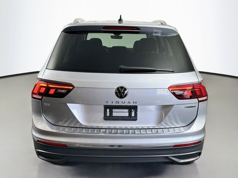 Used 2022 Volkswagen Tiguan SE AWD/4WD image 6