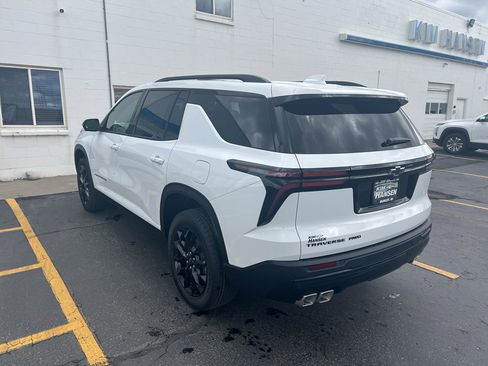 New 2026 Chevrolet Traverse LT image 5