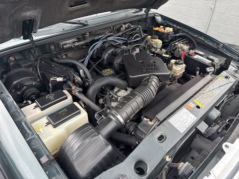 Used 2004 Ford Ranger XLT image 8