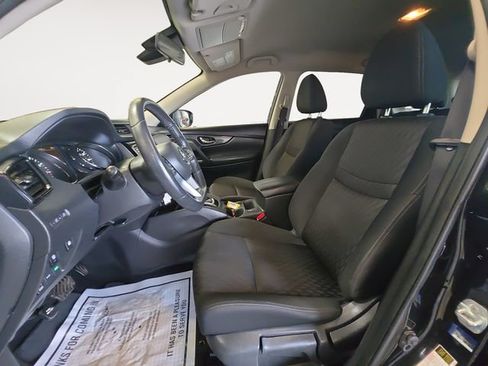 Used 2019 Nissan Rogue S w/ Special Edition Package AWD/4WD image 11