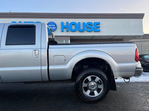 Used 2014 Ford F350 Lariat w/ Lariat Interior Package image 39