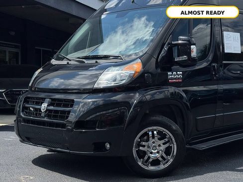 Used 2015 RAM ProMaster 2500 w/ Premium Appearance Group FWD image 3