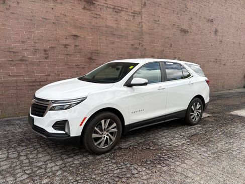 Used 2024 Chevrolet Equinox LT AWD/4WD image 1