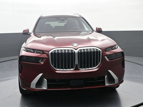 Used 2026 BMW X7 xDrive40i AWD/4WD image 2