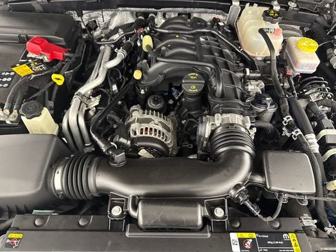 Used 2024 Jeep Wrangler Unlimited Sport AWD/4WD image 42
