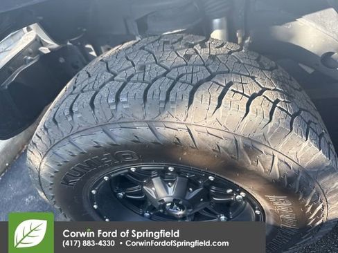 Used 2019 Jeep Wrangler Unlimited Sahara w/ Cold Weather Group image 4