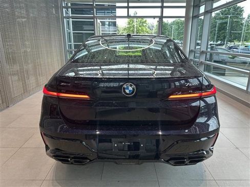 New 2025 BMW 760i xDrive w/ Executive Package image 5