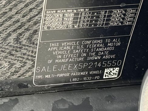 Used 2023 Land Rover Defender 110 S image 18