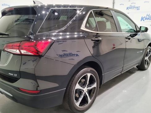 Used 2023 Chevrolet Equinox LT image 3