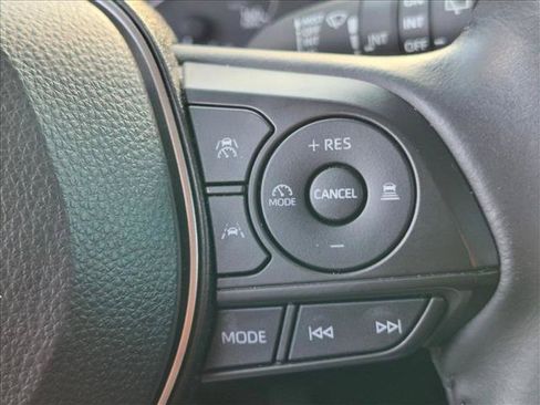 Certified 2023 Toyota Corolla Cross LE FWD image 14