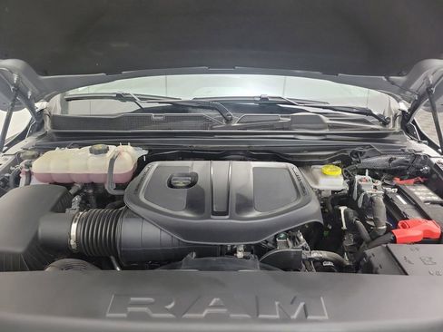 Used 2025 RAM 1500 Laramie image 31