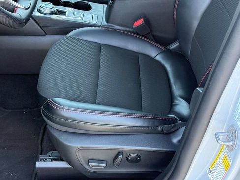 Used 2025 Ford Escape ST-Line FWD image 17