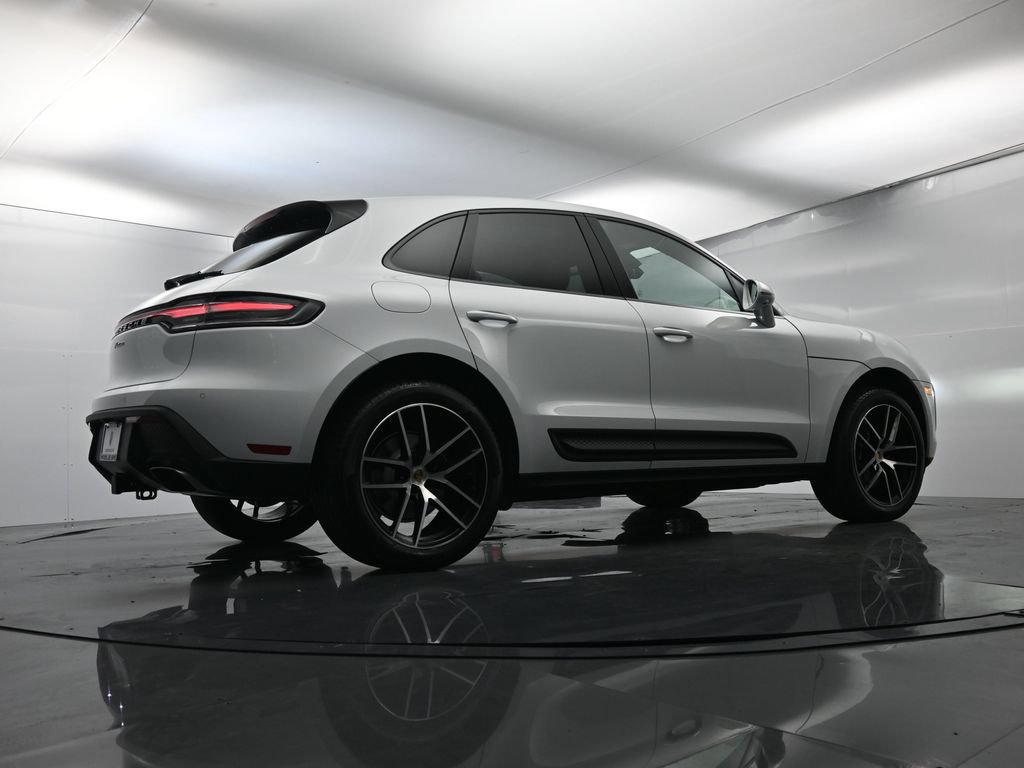 Certified 2026 Porsche Macan AWD/4WD image 51