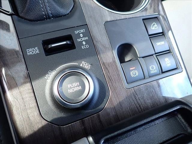 Certified 2026 Toyota Highlander Platinum AWD/4WD image 21