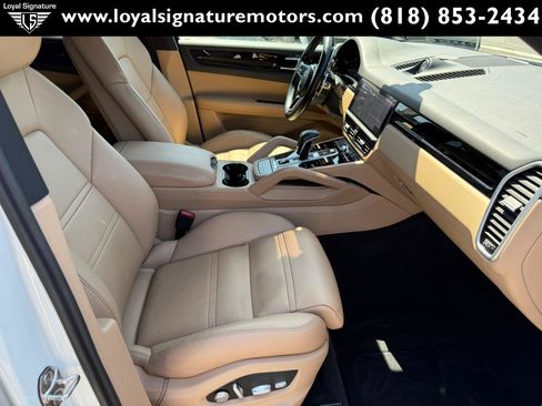 Used 2019 Porsche Cayenne AWD/4WD image 39