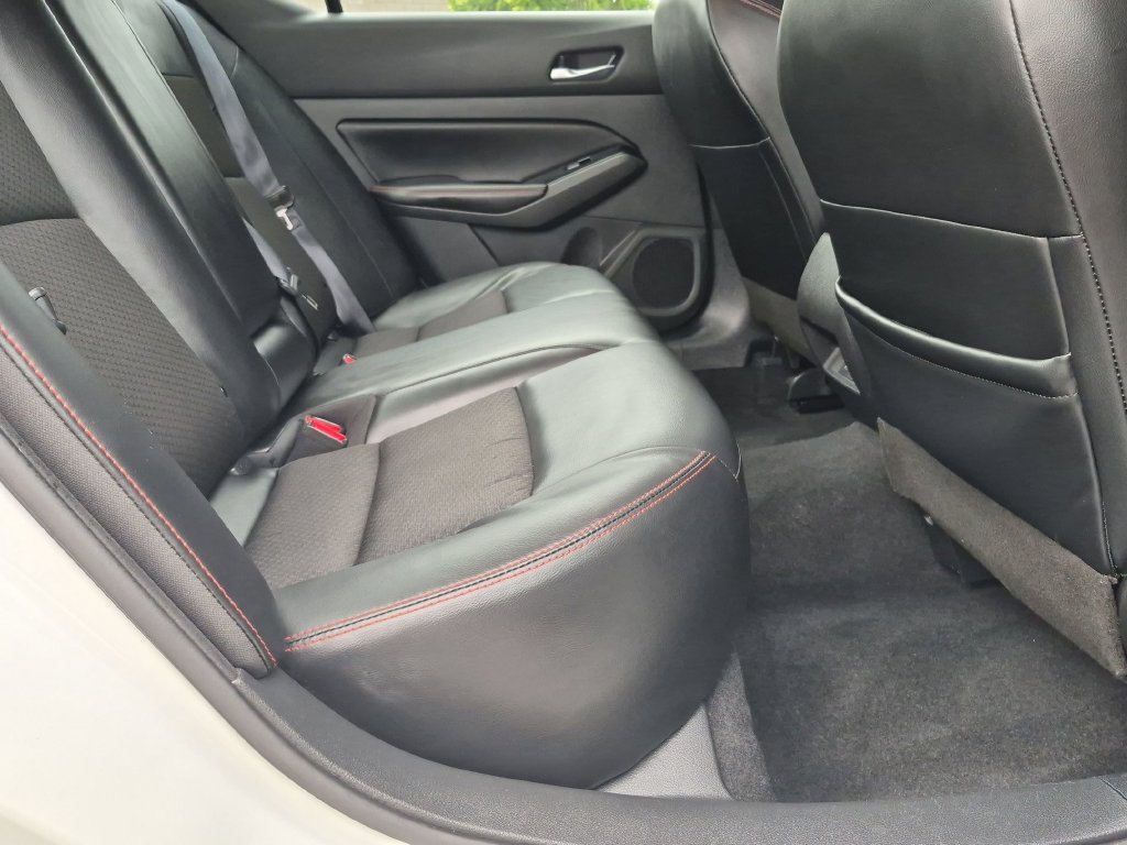 Used 2024 Nissan Altima 2.5 SR FWD image 23