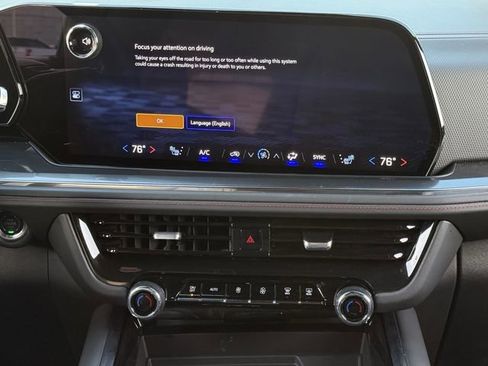 Certified 2025 Chevrolet Suburban RST image 19