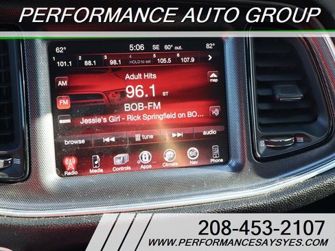 Used 2015 Dodge Challenger SXT Plus image 9