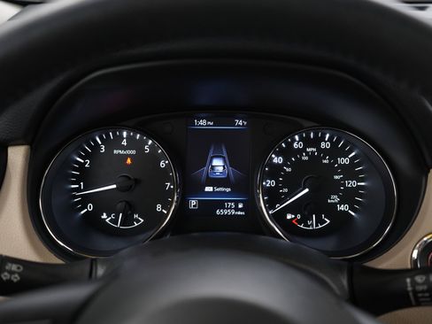 Used 2019 Nissan Rogue SL w/ Premium Package AWD/4WD image 24