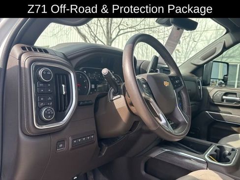 Used 2022 Chevrolet Silverado 2500 LTZ image 9